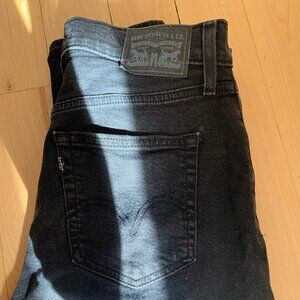 Levi's High Waisted Mom Jeans